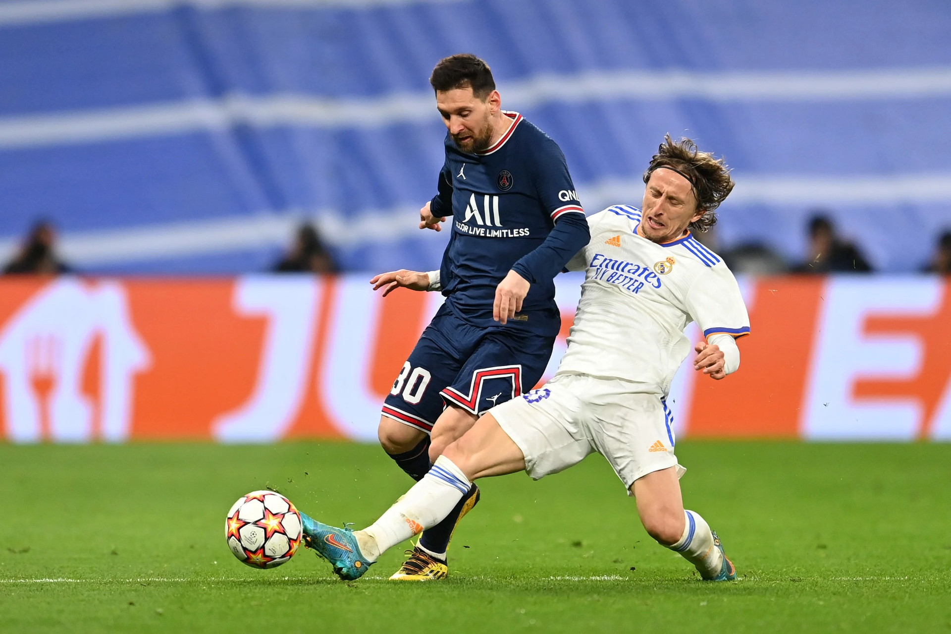 Messi đối đầu Luka Modric: Siêu sao nào sẽ phải cúi đầu? - 2