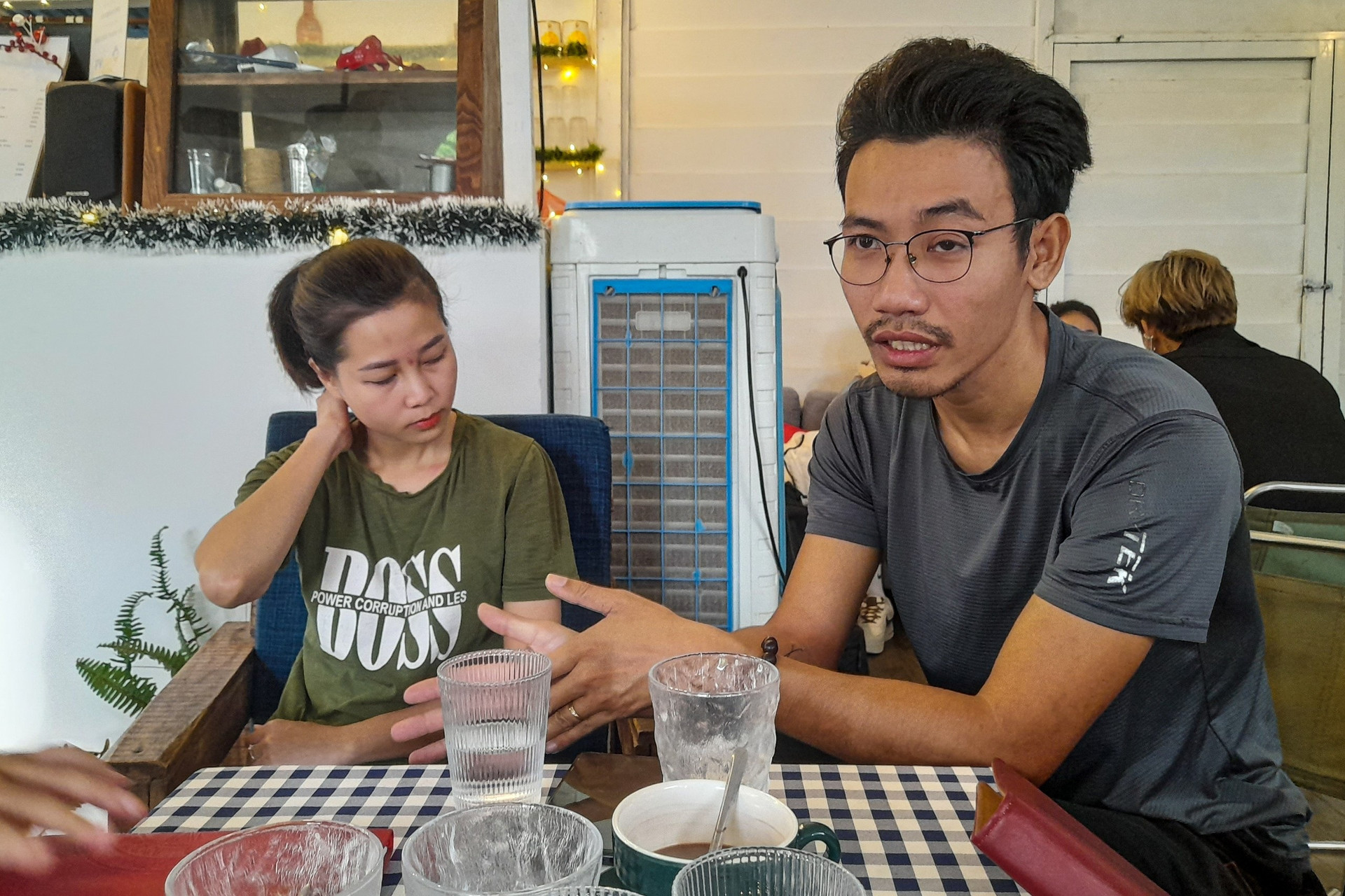 Quán cà phê ở Đà Nẵng gây tranh cãi khi nói không với trẻ dưới 12 tuổi - 3