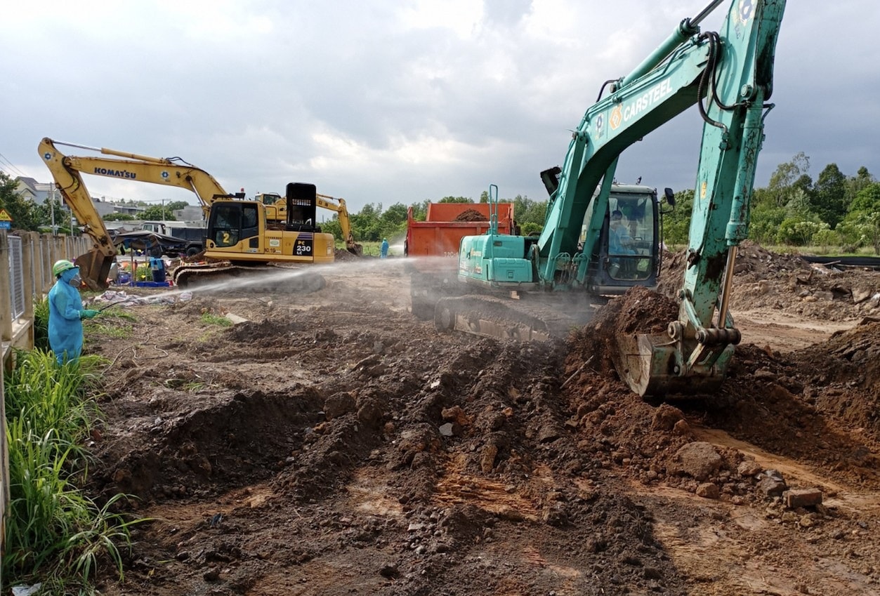Mỹ công bố hợp đồng 29 triệu USD xử lý dioxin tại sân bay Biên Hòa - 1 Mỹ công bố hợp đồng 29 triệu USD xử lý dioxin tại sân bay Biên Hòa - 1