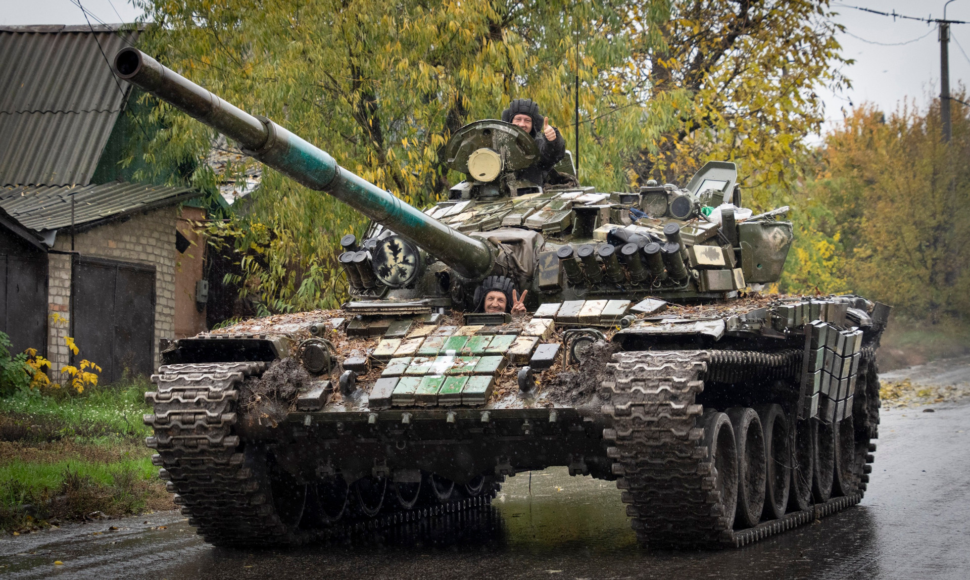 Tình báo Nga nói Ukraine dàn trận, sẵn sàng đánh giáp lá cà ở Bakhmut - 1