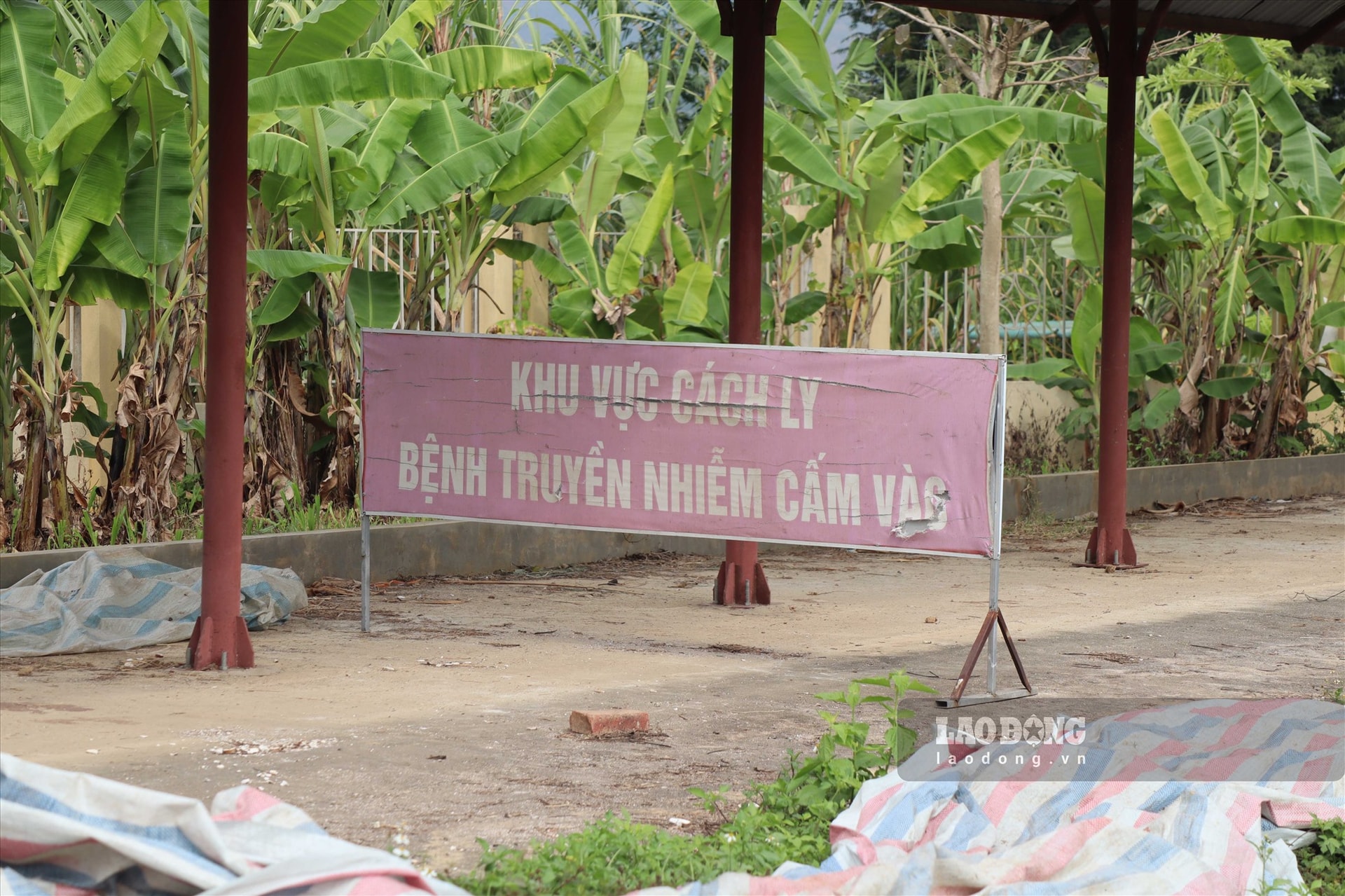 Ngay sau đó bệnh viện đa khoa này trở thành nơi lưu trú và điều trị của các bệnh nhân mắc COVID-19 vào thời điểm bệnh dịch bùng phát.