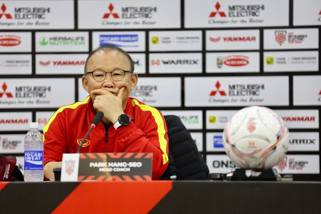 HLV Park Hang-seo: Malaysia giữ người để đấu Việt Nam ảnh 2