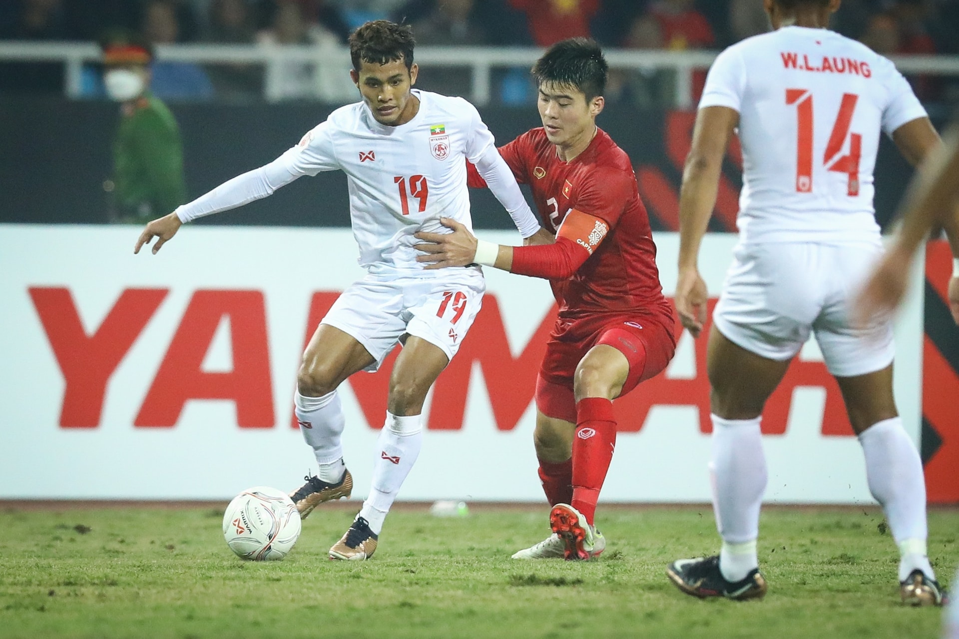 AFF Cup Van Lam anh 8