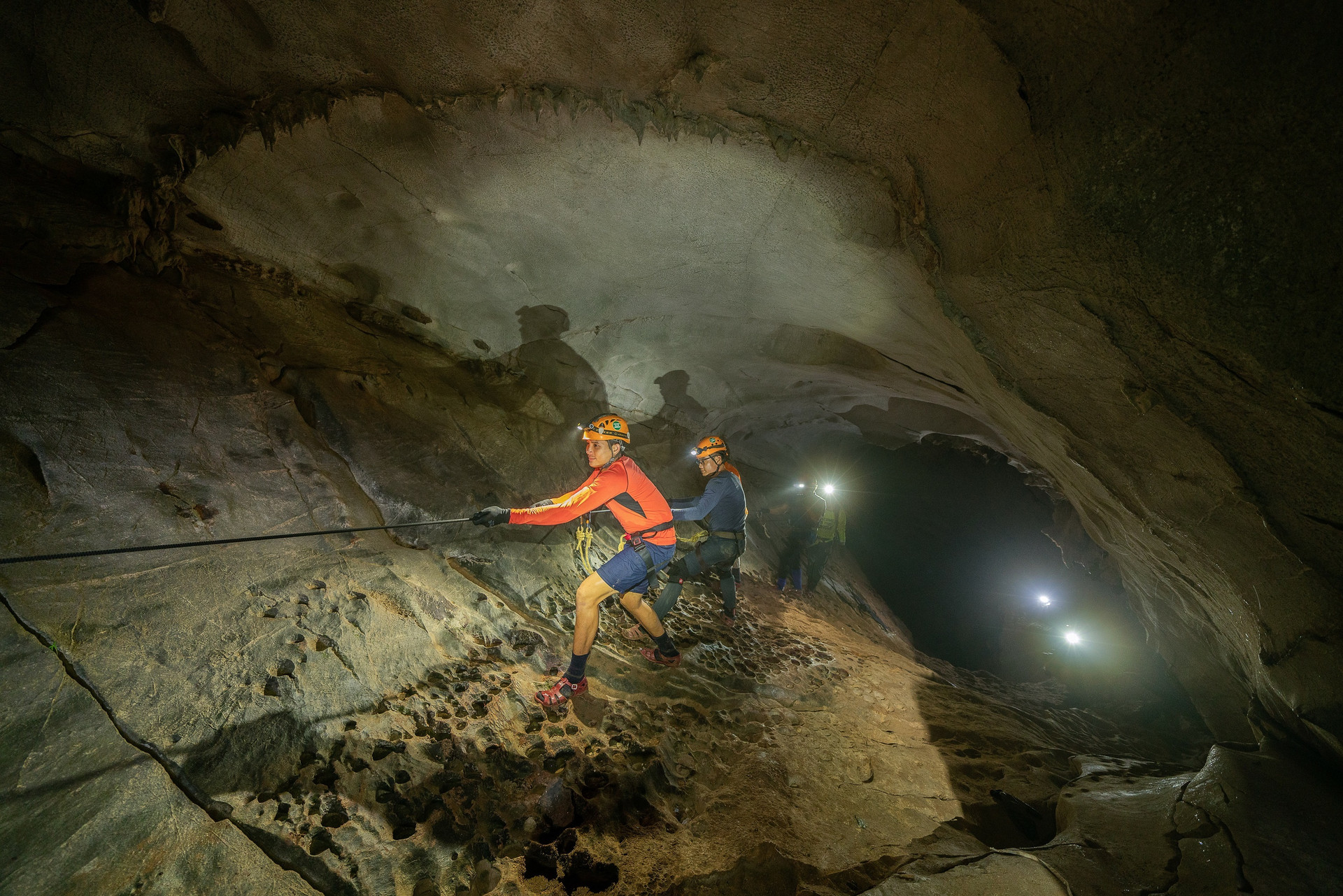 Khung cảnh choáng ngợp của hang động vừa đưa vào khai thác ở Quảng Bình - 9