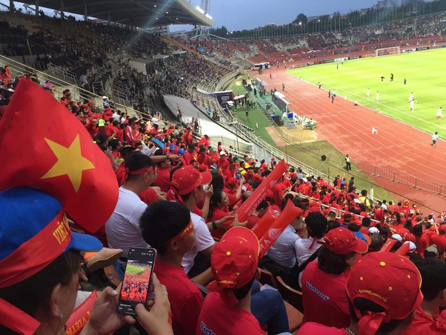 Người Việt ở xứ chùa vàng và mong muốn ĐT Việt Nam đăng quang để ‘trêu’ CĐV Thái ảnh 3