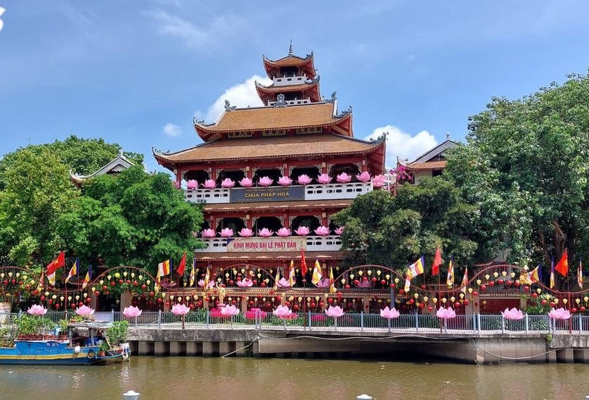 10 ngôi chùa linh thiêng không nên bỏ lỡ để cầu an đầu năm tại TP.HCM