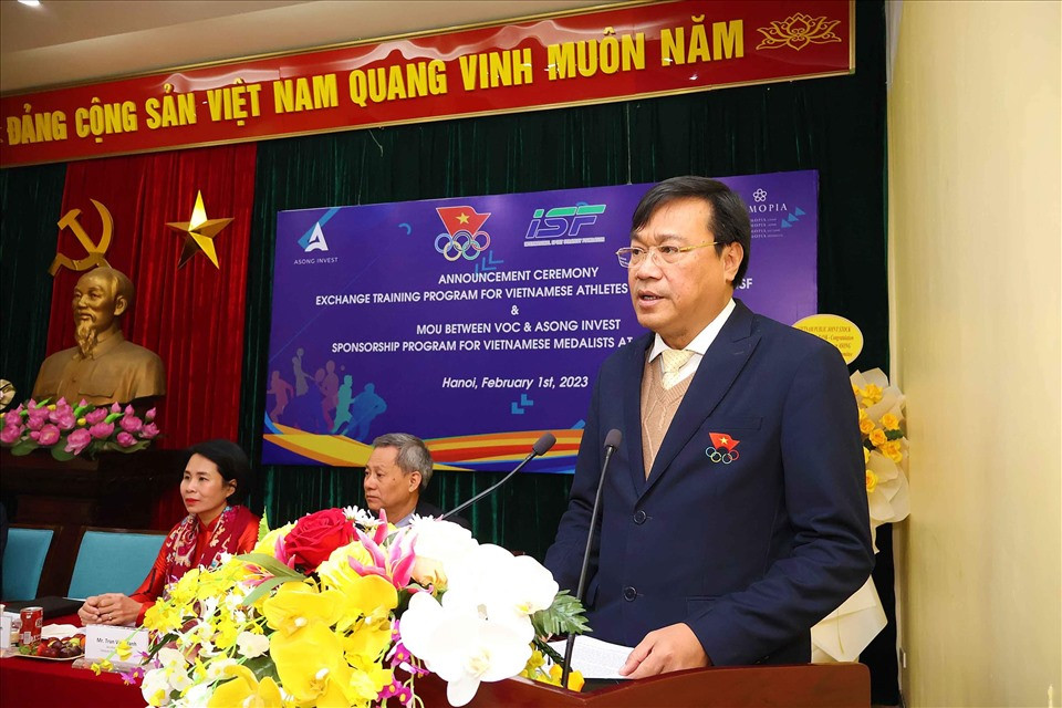 Tổng cục trưởng Tổng cục Thể dục thể thao Đặng Hà Việt phát biểu tại buổi lễ. Ảnh: Bùi Lượng