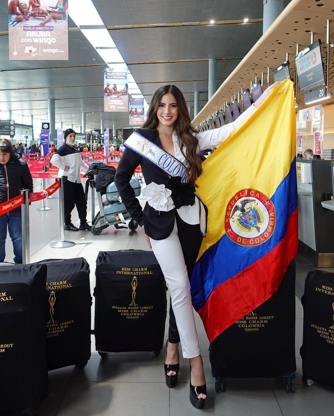 Dàn hoa hậu quốc tế đến TPHCM, sẵn sàng tranh vương miện Miss Charm - 3