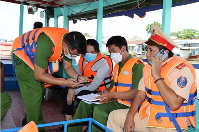 Boat capsized on Dong Nai river: The heartbreaking story of the victim's sister - Photo 3.