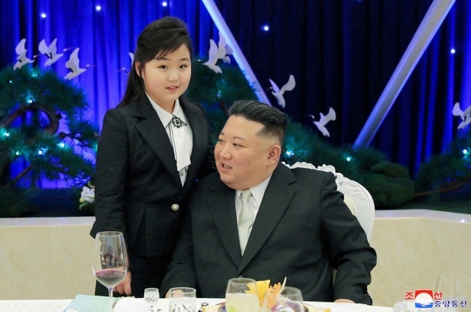 Bạch mã của con gái ông Kim Jong-un tham gia duyệt binh tại Triều Tiên - 2