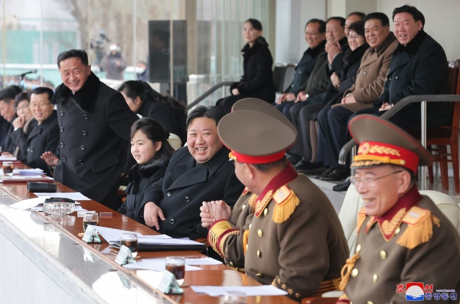 con gai Kim Jong Un anh 1