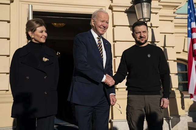 Chuyện hậu trường chuyến thăm bất ngờ của Tổng thống Biden đến Ukraine ảnh 4