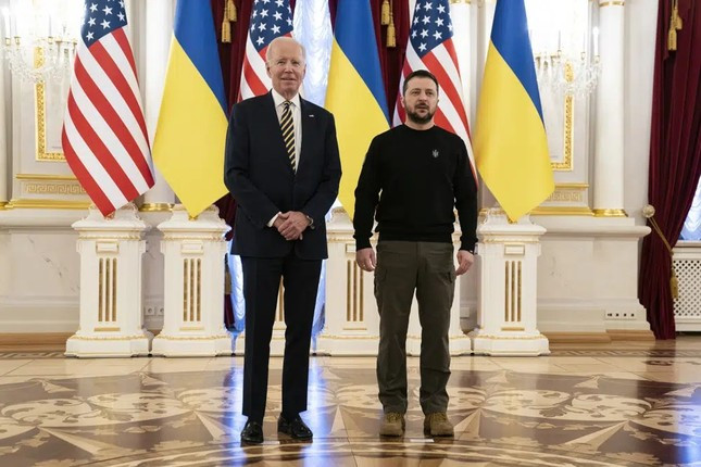 Chuyện hậu trường chuyến thăm bất ngờ của Tổng thống Biden đến Ukraine ảnh 11