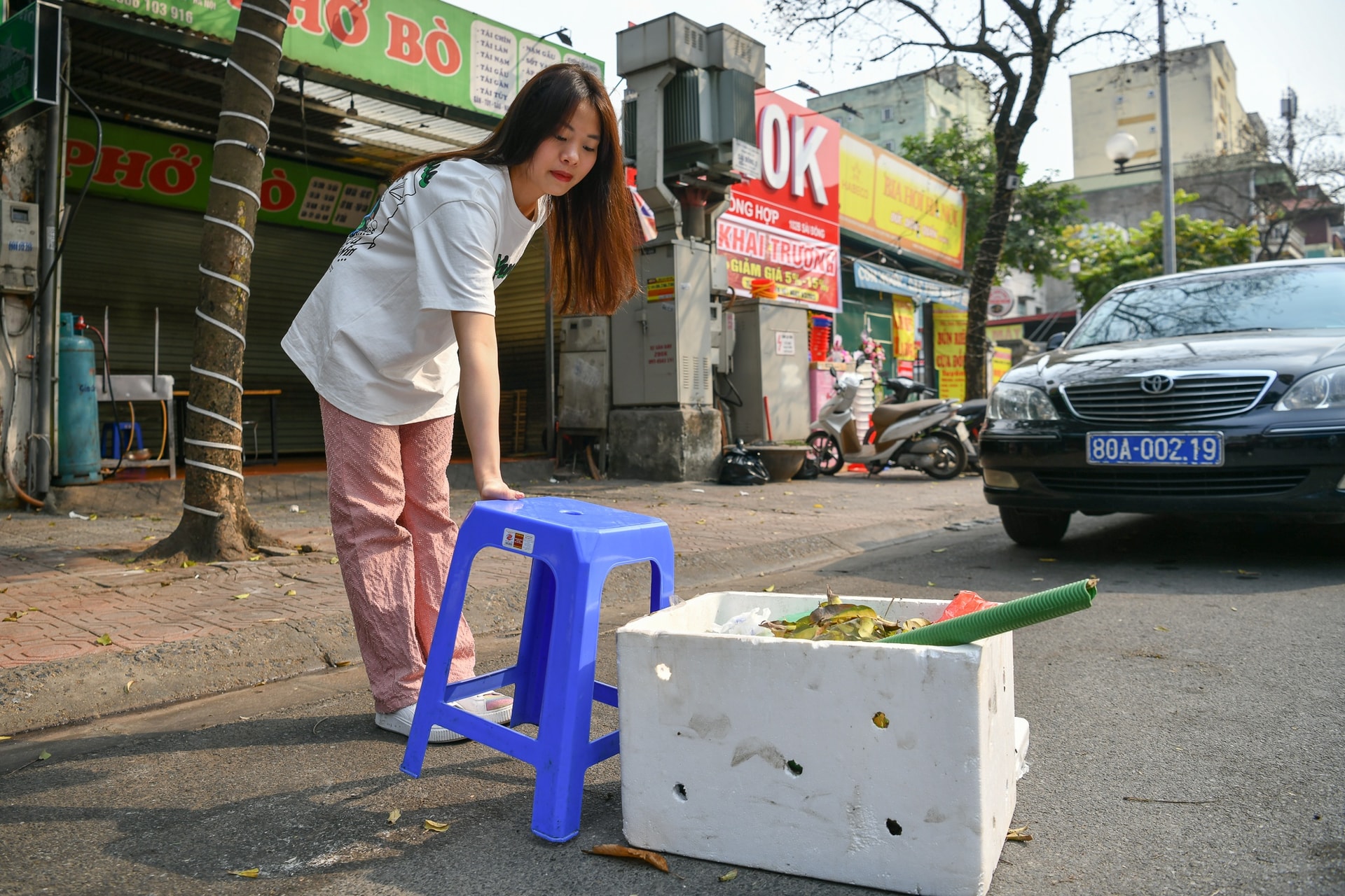 khung hoang dang kiem anh 5