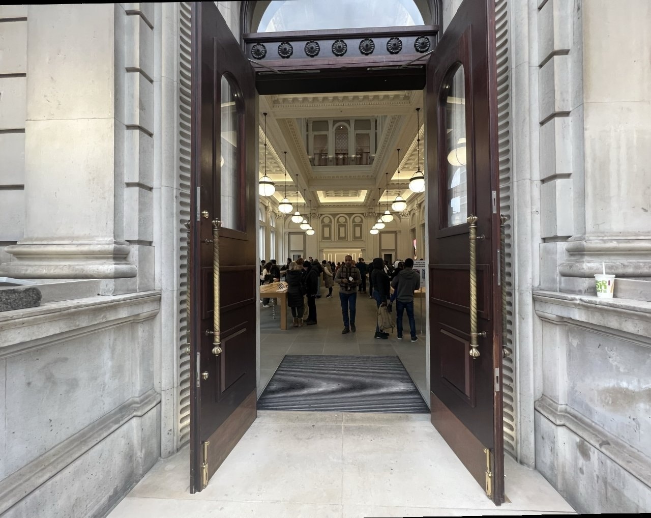 Apple Store New Street Birmingham anh 4