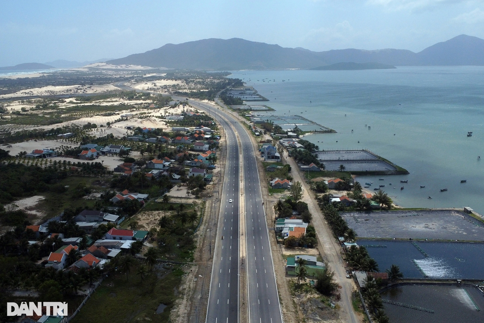Toàn cảnh Vịnh Vân Phong, nơi đề xuất có sân bay, casino - 3