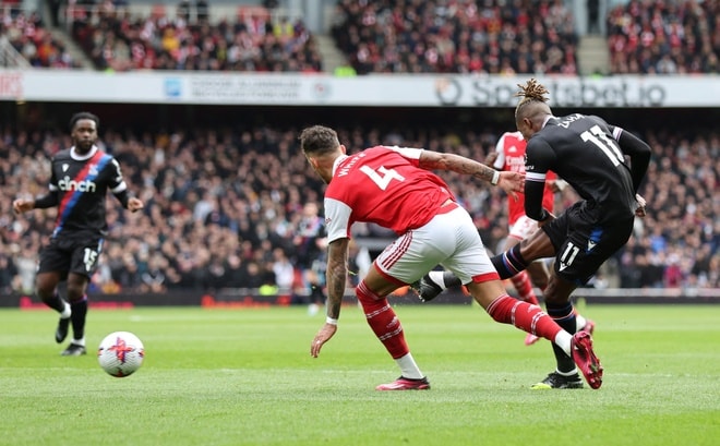 Arsenal dau Crystal Palace anh 9