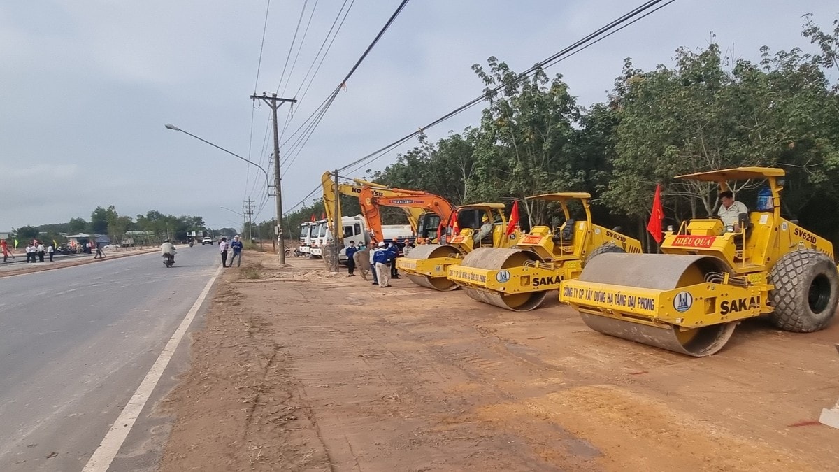 Bình Dương: Chính thức công bố Tân Uyên lên thành phố ảnh 8