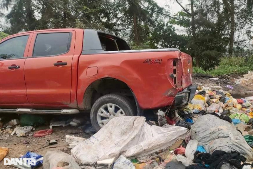 Vụ ô tô đi rửa nhưng hôm sau bị vứt ở bãi rác: Lái xe 16 tuổi đang bỏ trốn - 2