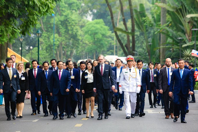Cận cảnh lễ đón Thủ tướng Cộng hòa Czech thăm chính thức Việt Nam - Ảnh 7.