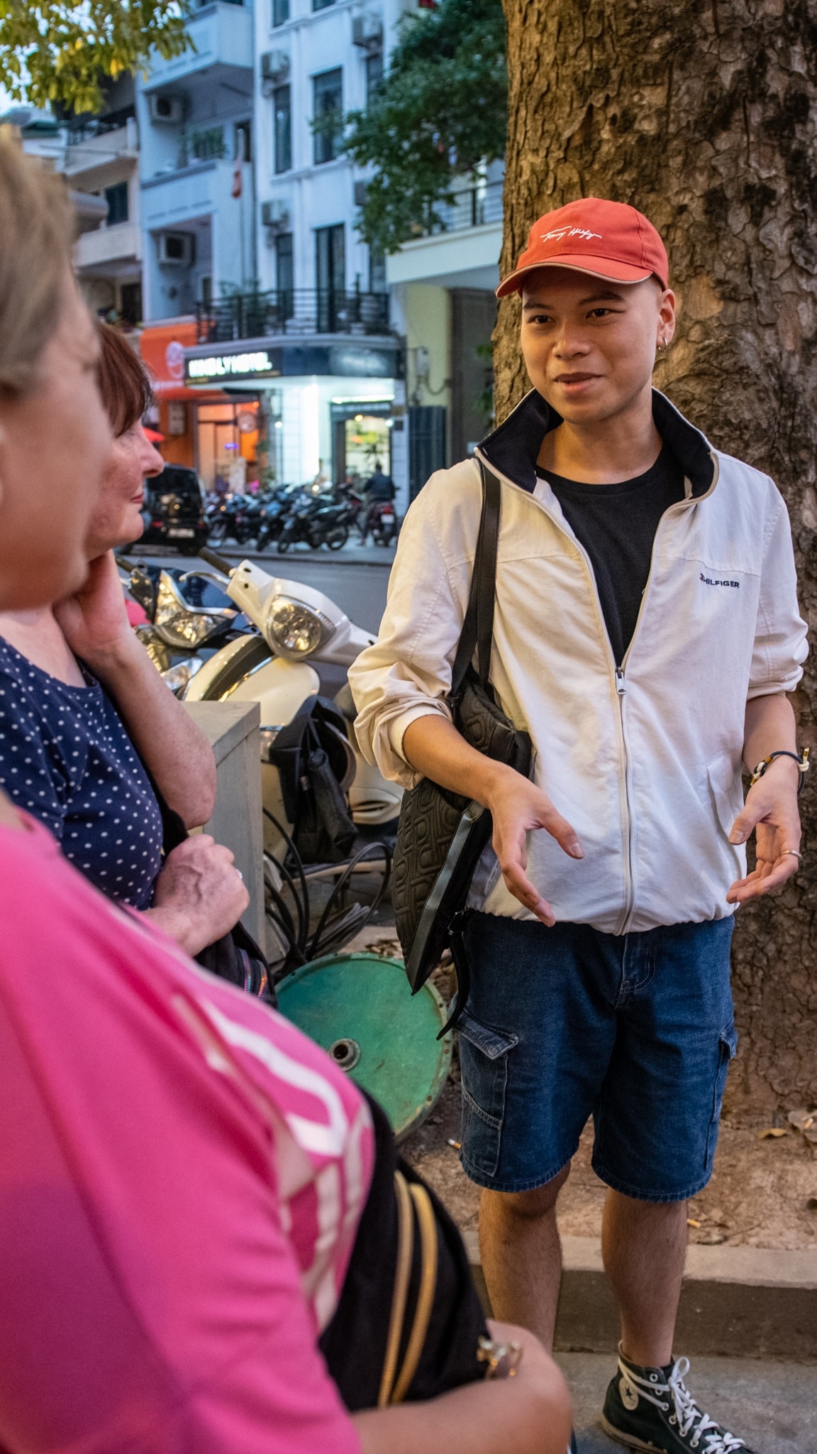 Food tour pho co anh 8