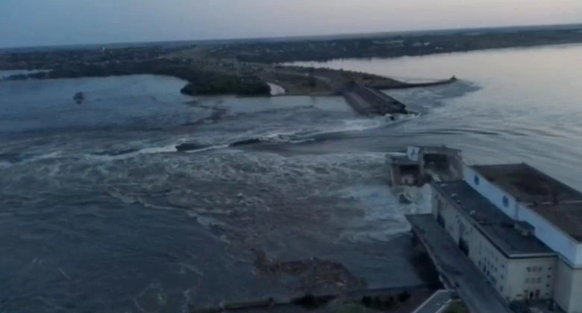 Đập thủy điện ở Kherson bị sập gây thiệt hại lớn thế nào? - 1