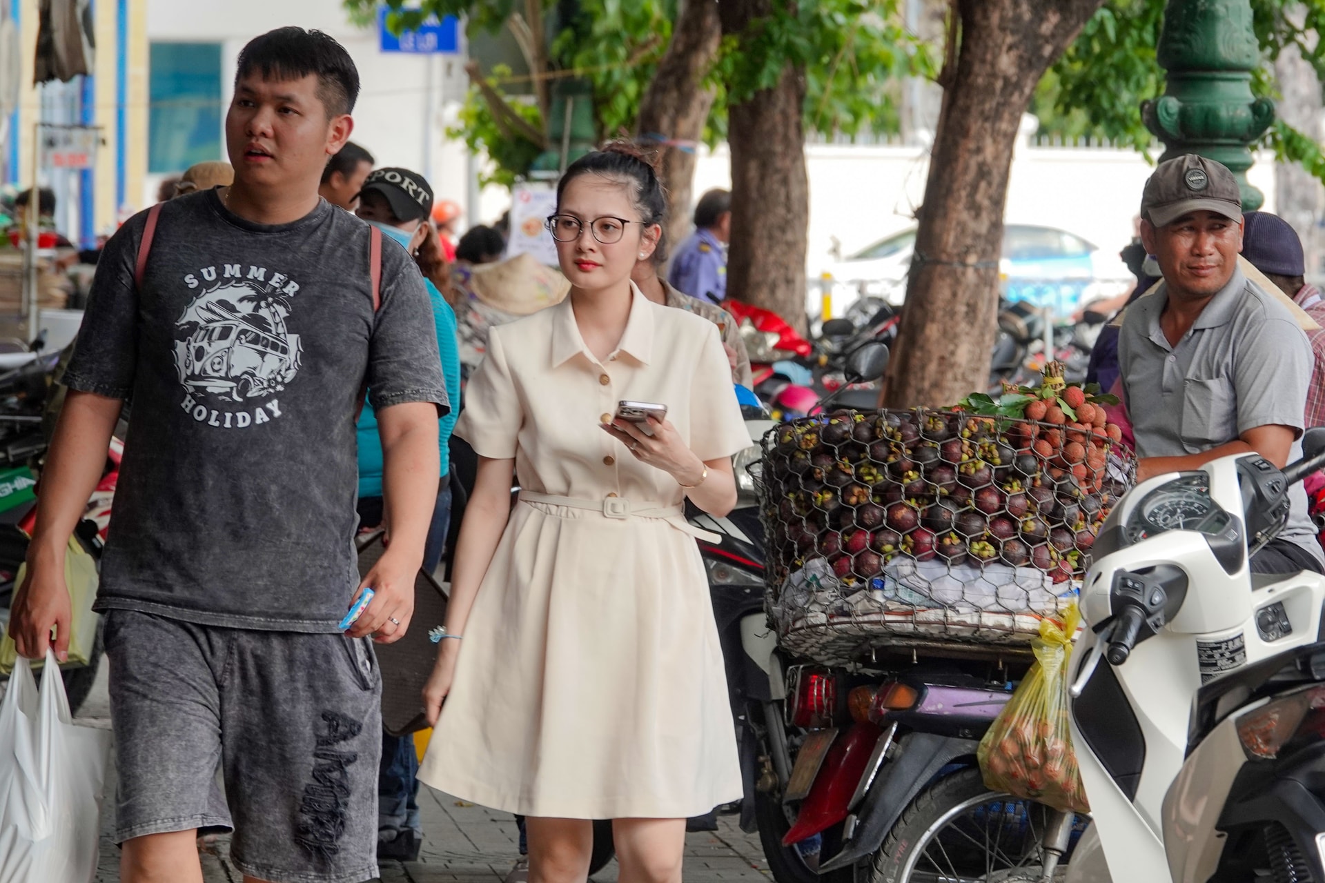 Vừa nghe đề án thu phí vỉa hè, tiểu thương hét lớn: Chắc tôi trốn luôn - 4