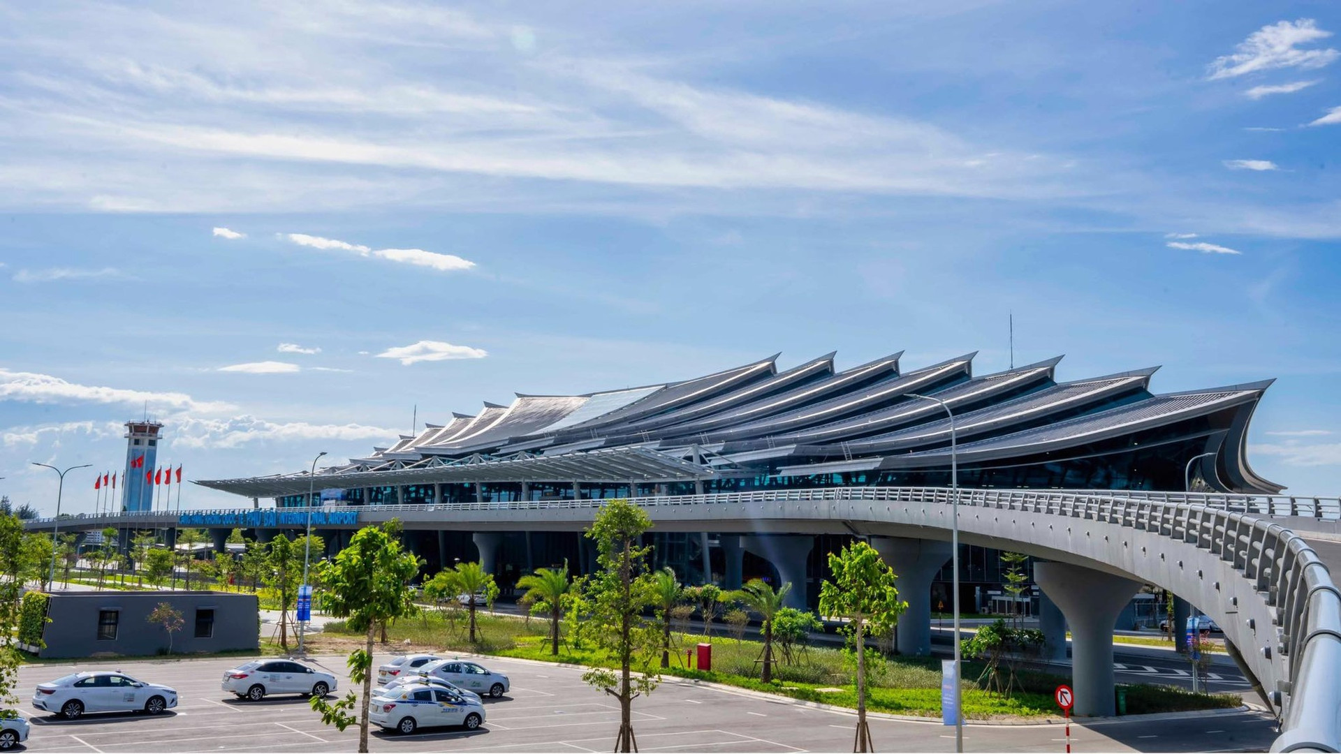 Ấn tượng hình ảnh kiến trúc sân bay 'độc nhất vô nhị' ở Việt Nam ảnh 3