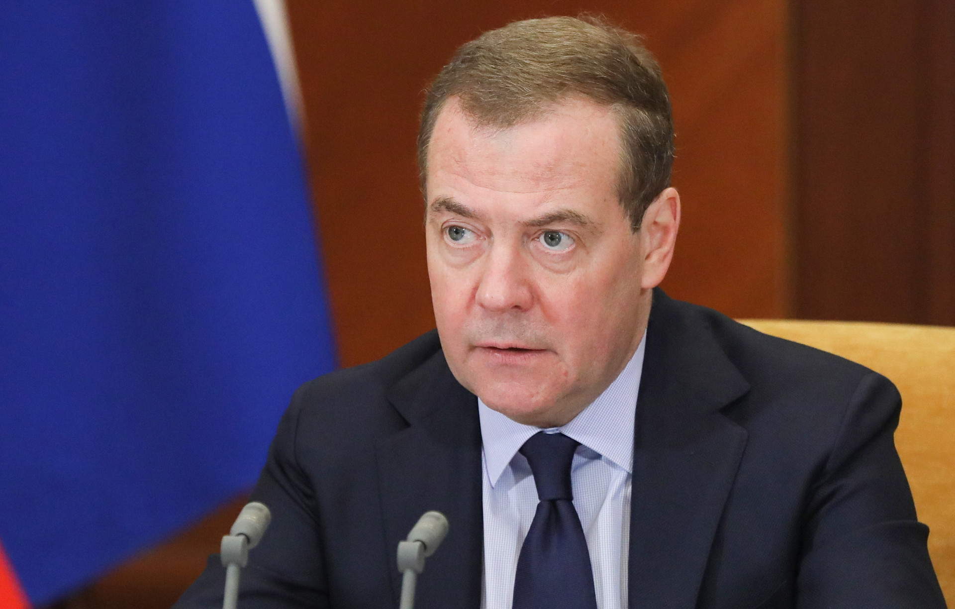 Ông Medvedev kêu gọi người dân Nga đoàn kết xung quanh Tổng thống Putin - 1
