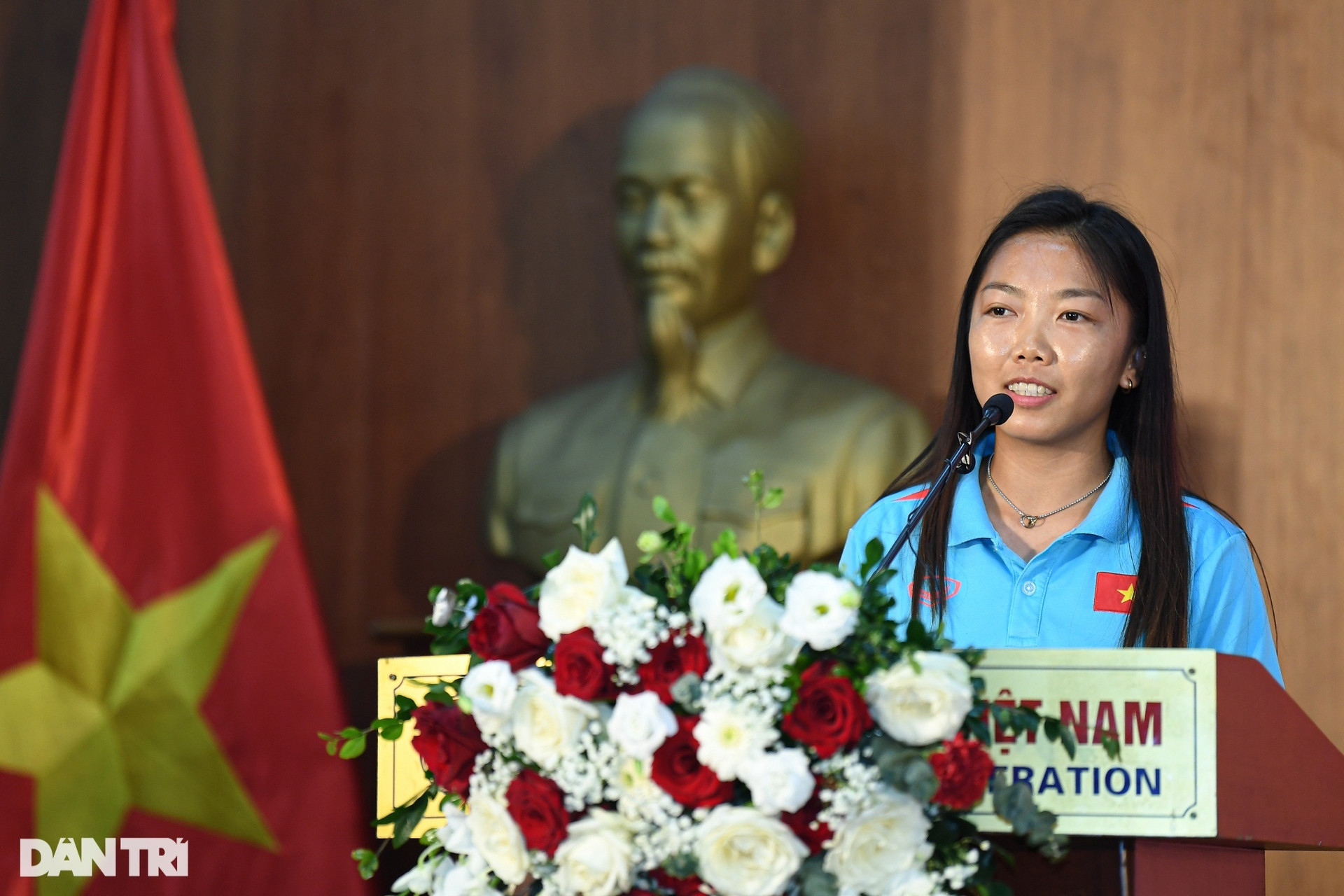 Huỳnh Như nghẹn ngào, xúc động trong lễ xuất quân dự World Cup 2023 - 5