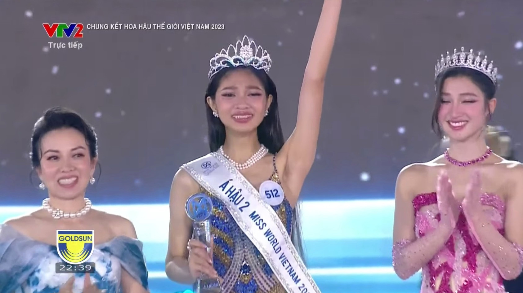 Người đẹp Bình Định - Huỳnh Trần Ý Nhi đăng quang Miss World Vietnam 2023 - 3