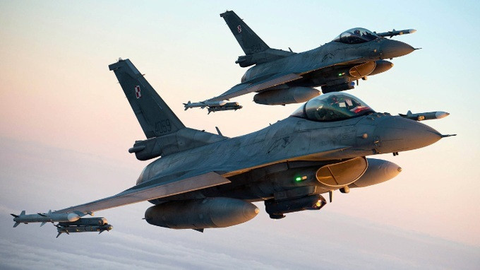 F-16 có thể tới Ukraine với số lượng lớn, Nga cảnh báo cứng rắn - 1