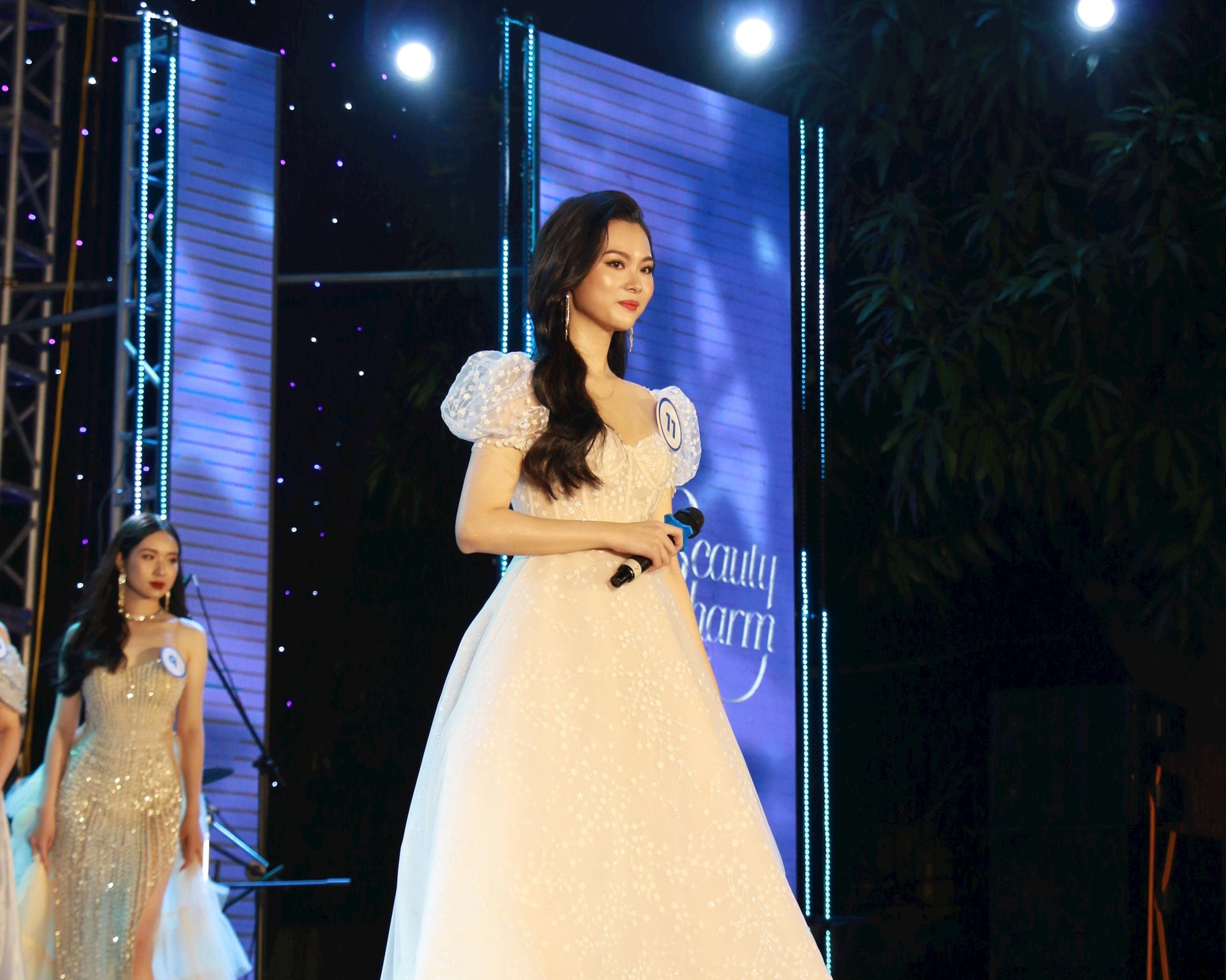 Trần hà linh clip