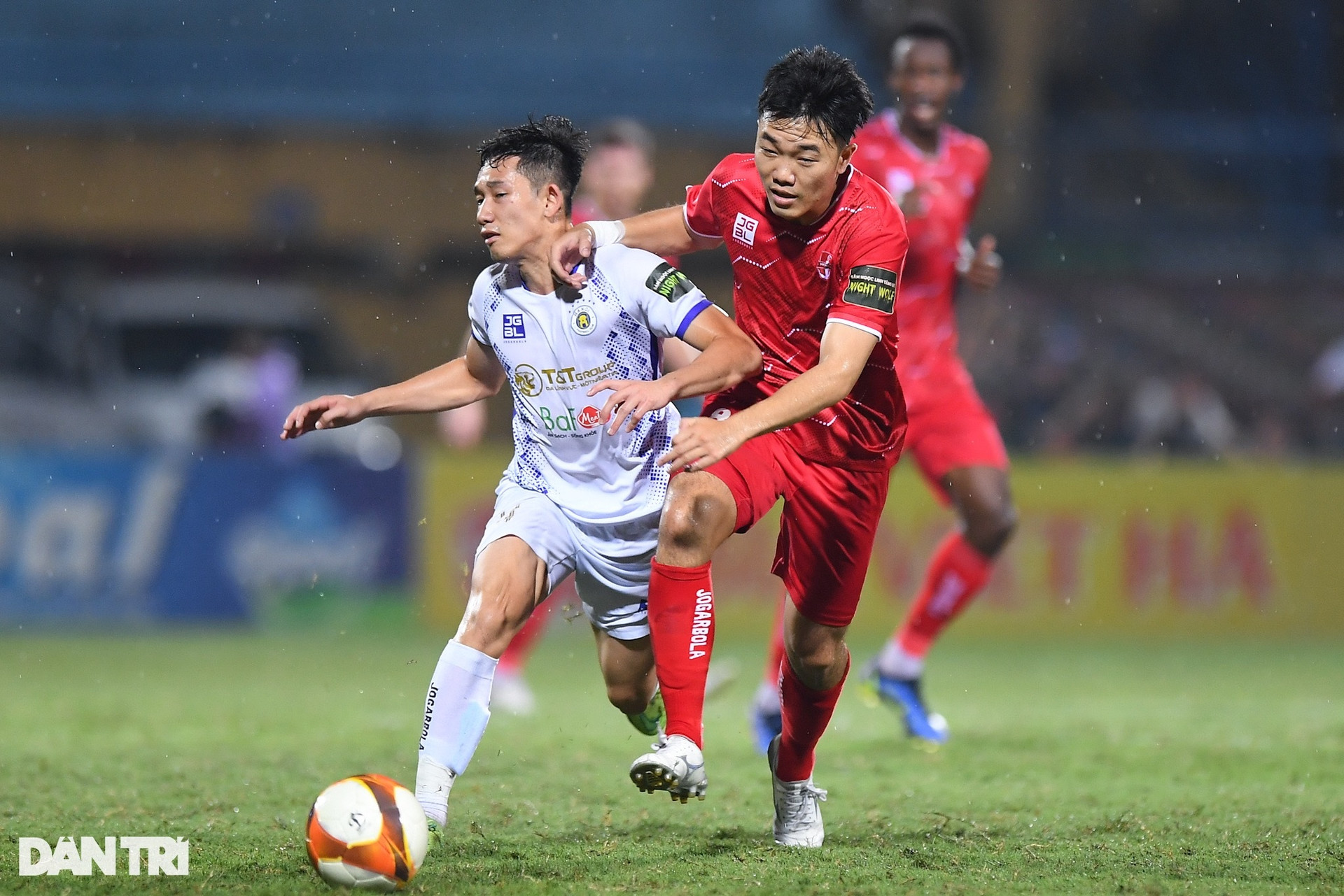 Văn Quyết lập công, CLB Hà Nội giữ ngôi đầu bảng V-League 2023 - 3
