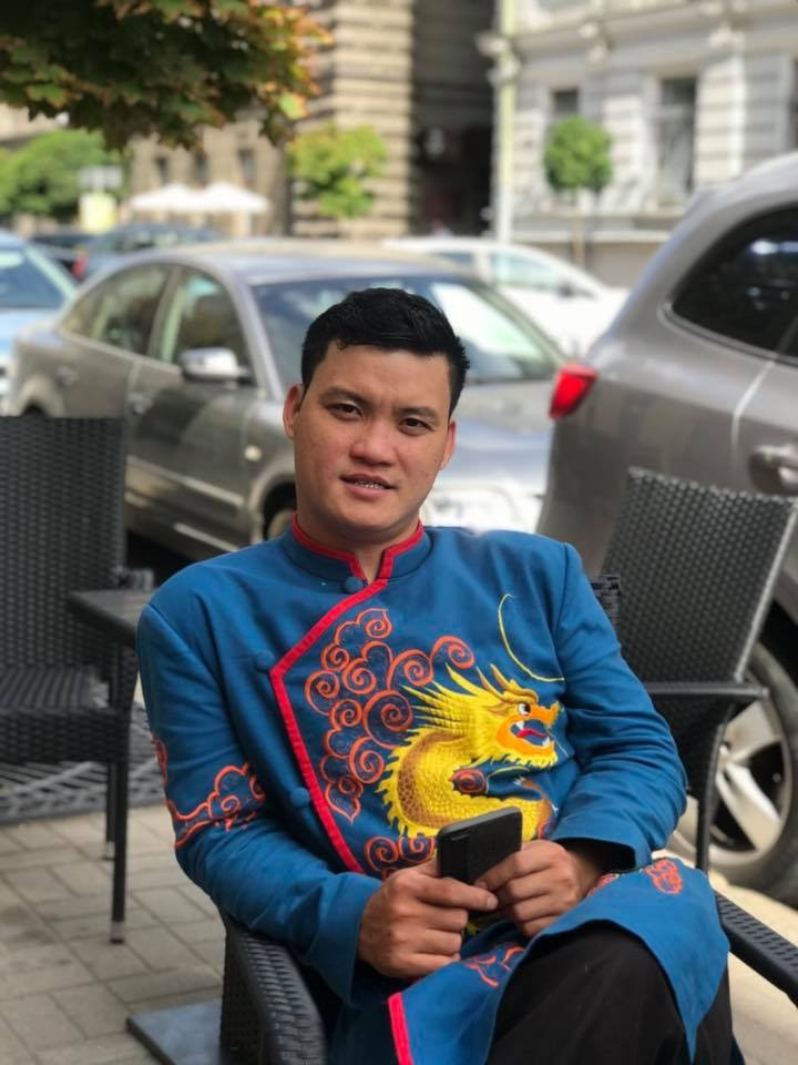 Nghệ sĩ kéo đàn nhị ở Bờ Hồ Trần Văn Xâm qua đời ở tuổi 39 - 1