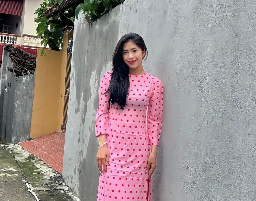 Thanh Nhã nghỉ ngơi bên gia đình sau khi cùng tuyển nữ Việt Nam dự World Cup