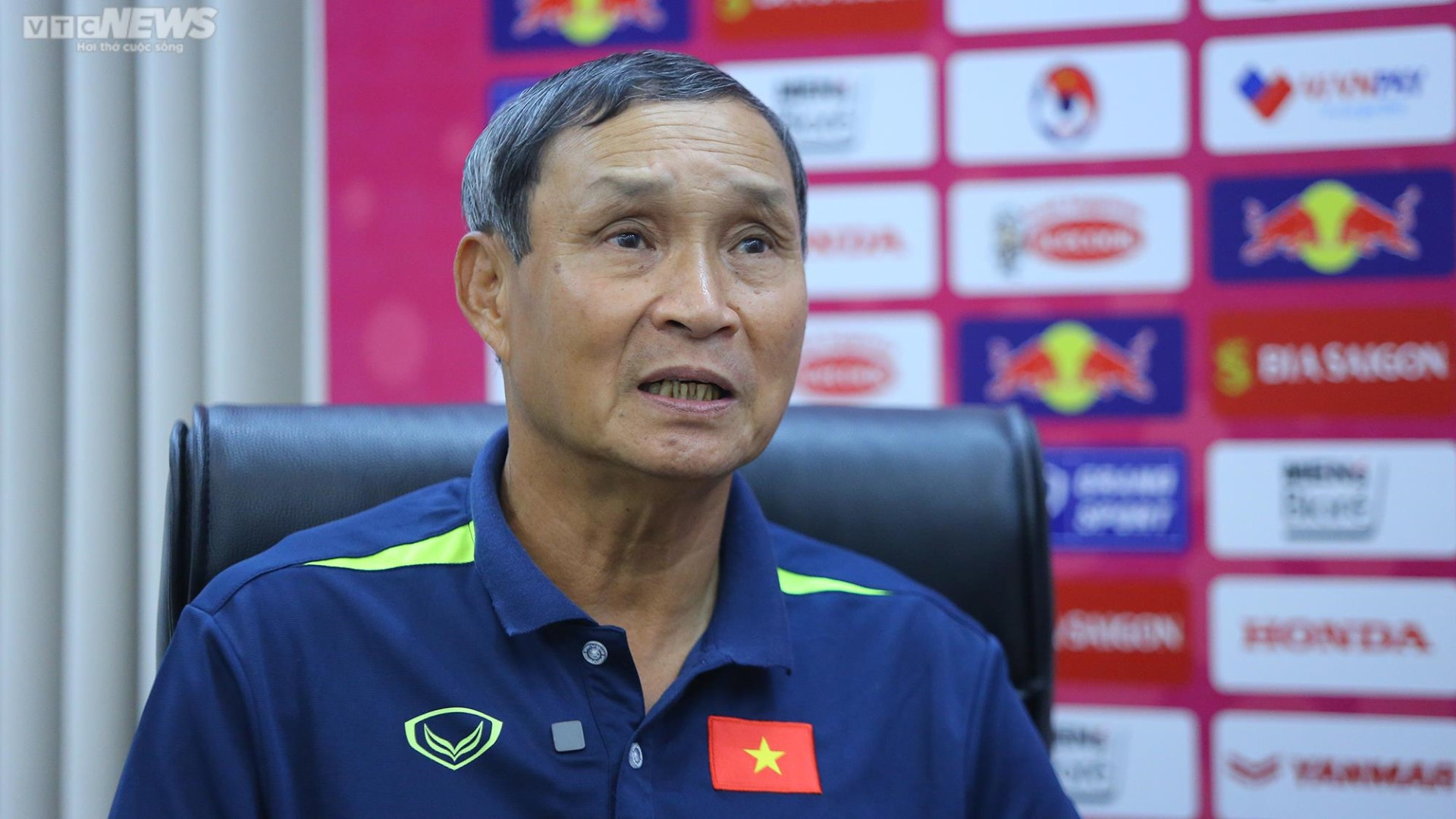 HLV Mai Đức Chung: Thật tiếc, tuyển nữ Việt Nam chưa ghi bàn ở World Cup - 1