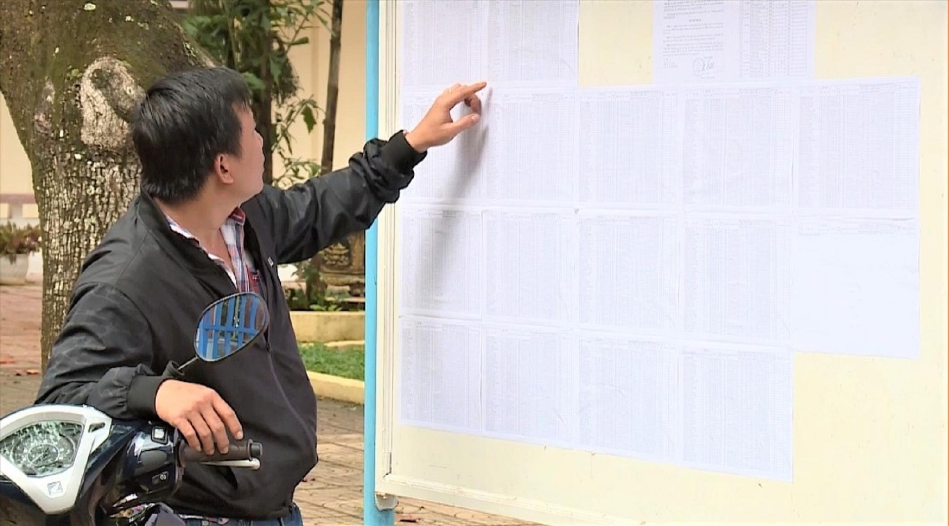 Hàng nghìn học sinh nguy cơ phải nghỉ học: Đắk Lắk họp khẩn