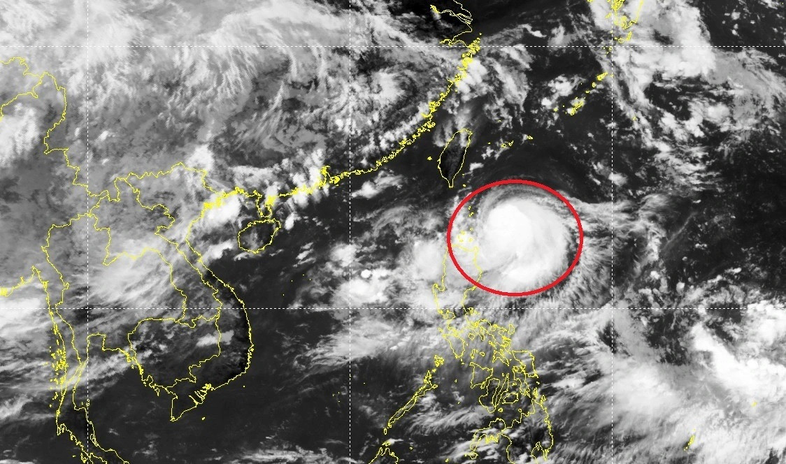 Áp thấp nhiệt đới gần Biển Đông đã mạnh lên thành bão Saola - 1
