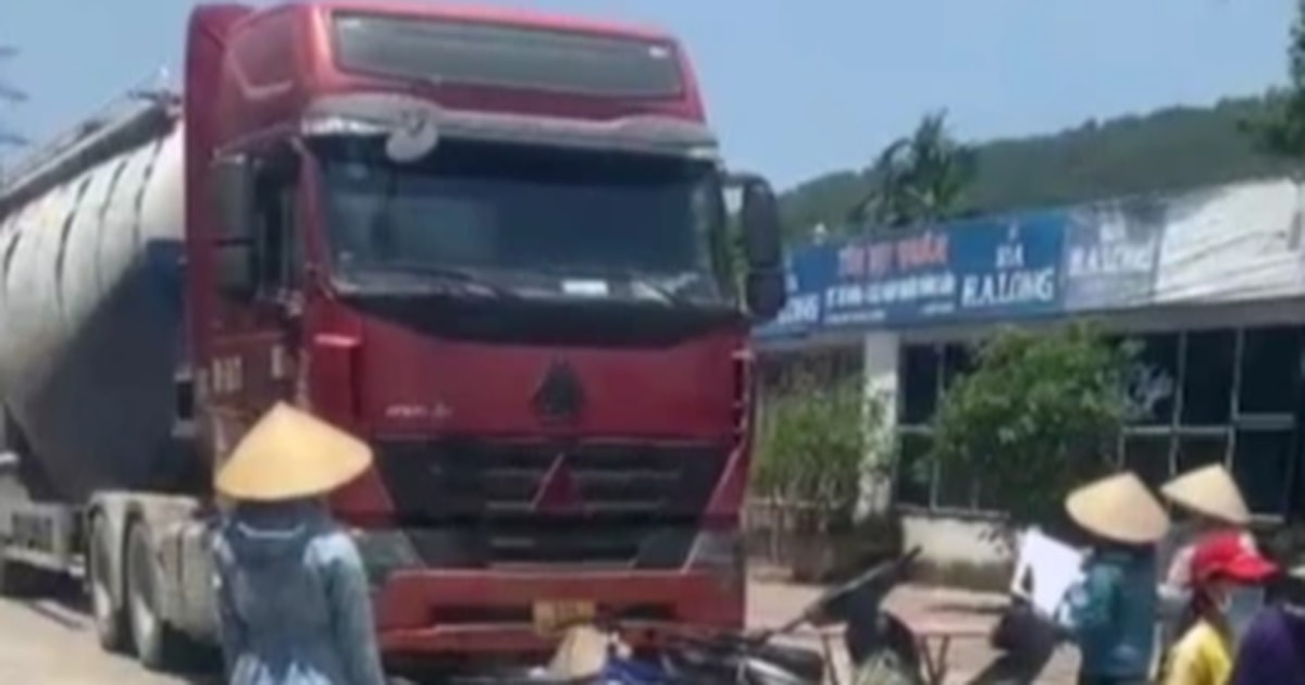 Công an Hải Dương đang xem xét động cơ khác vụ phản đối vận chuyển tro, xỉ