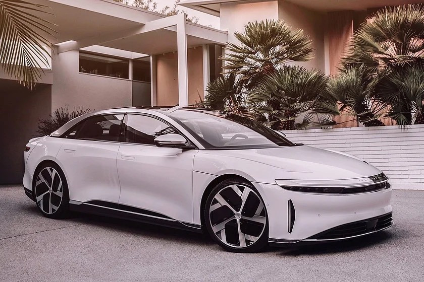Toyota công bố công nghệ pin mới cho xe điện sạc 10 phút đi hơn 1000 km ảnh 1