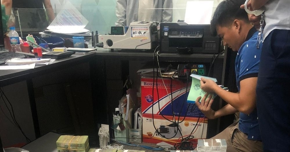 Tạm giữ tổng giám đốc và 21 nhân viên dàn cảnh bán ‘dự án ma’