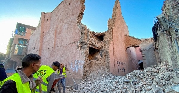 Số nạn nhân thiệt mạng vì động đất ở Maroc lên tới 820 người