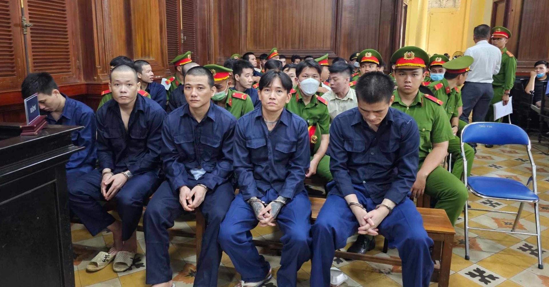 Băng giang hồ áo cam gây náo loạn ở TP.HCM hầu tòa