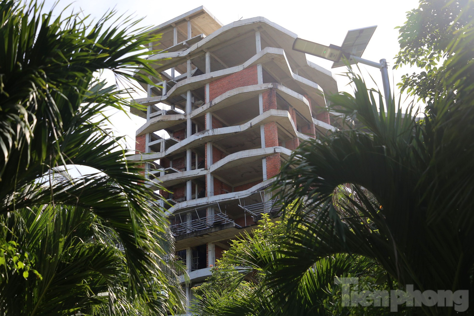 Tiết lộ lý do chưa cưỡng chế khách sạn 12 tầng xây trái phép ở Phú Quốc ảnh 2