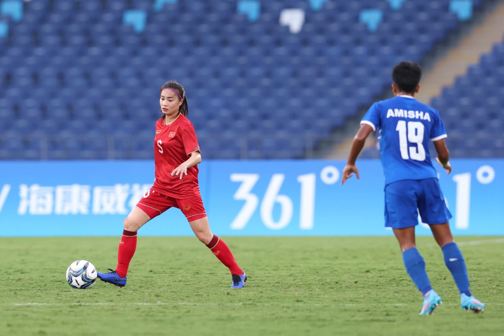 Đội tuyển nữ Việt Nam thắng 2-0 trước Nepal tại Asiad 19 - 1