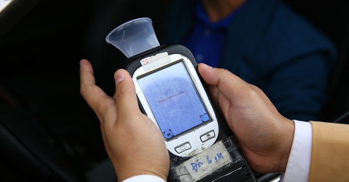 Tài xế xe cấp cứu vi phạm nồng độ cồn tại Quảng Bình