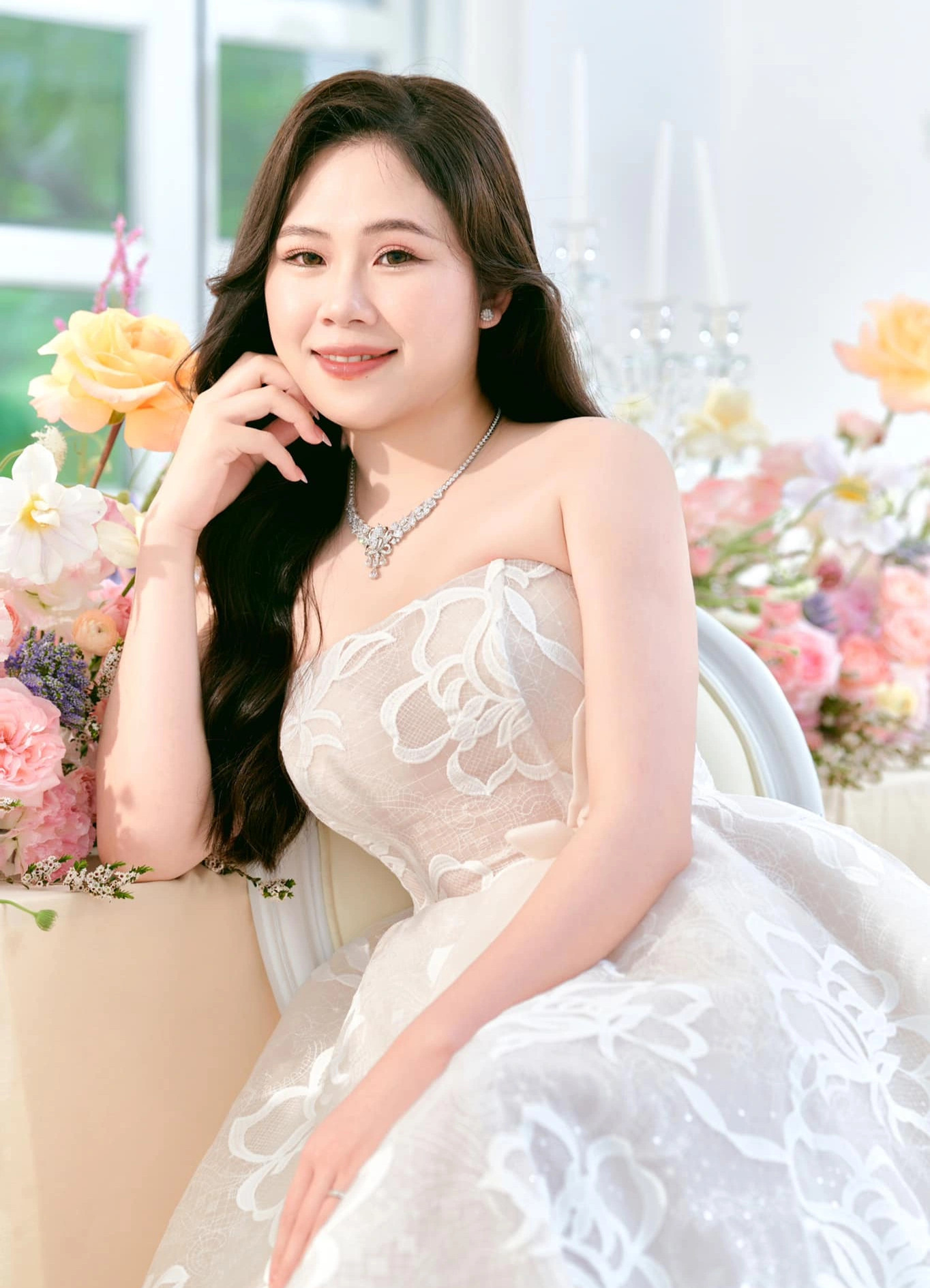 Vợ mới cưới xinh đẹp, yêu 8 năm của cầu thủ Trần Đình Trọng - 3