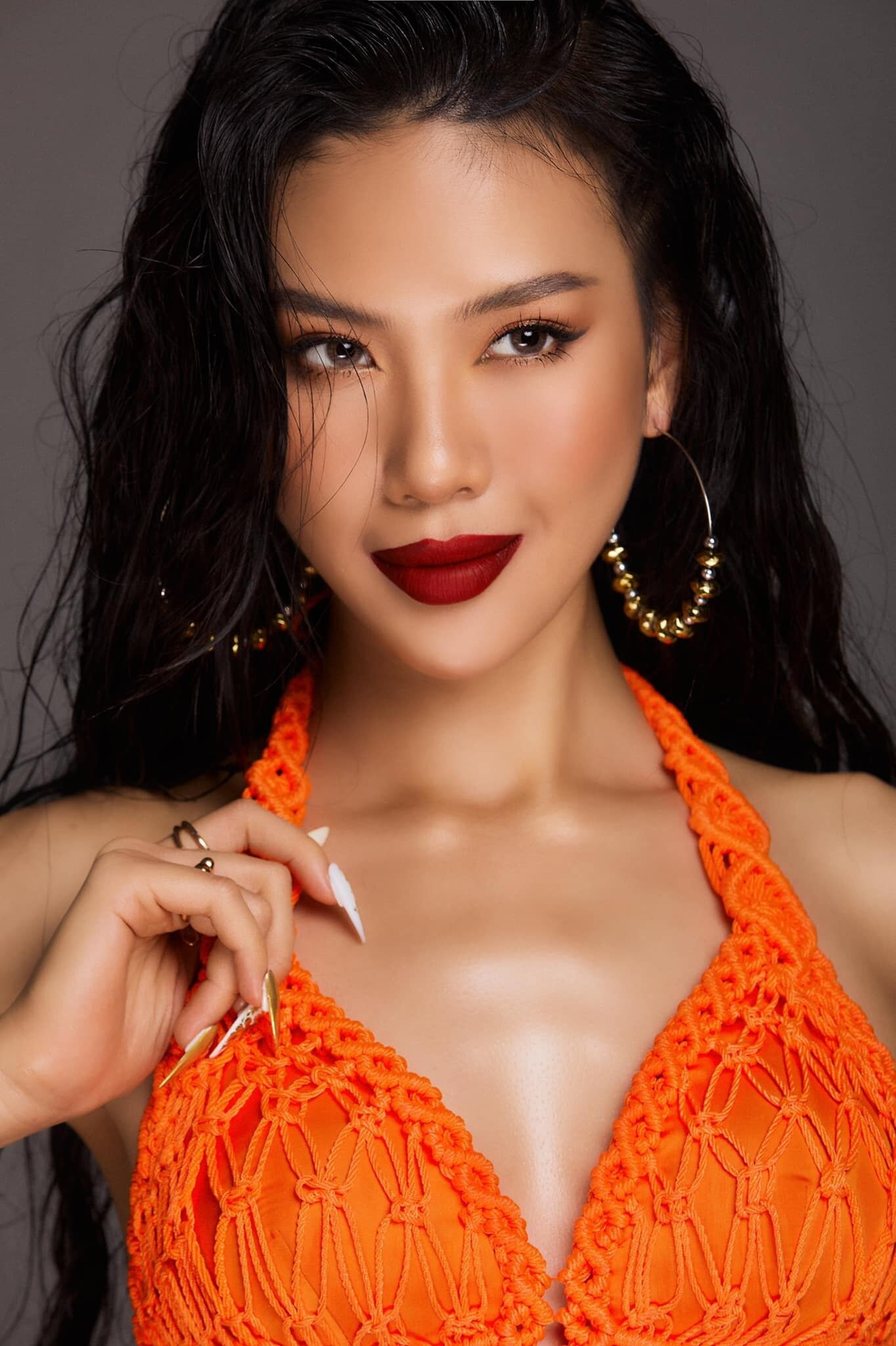 Vẻ gợi cảm hút mắt của Miss Universe Vietnam 2023 Bùi Quỳnh Hoa - 8