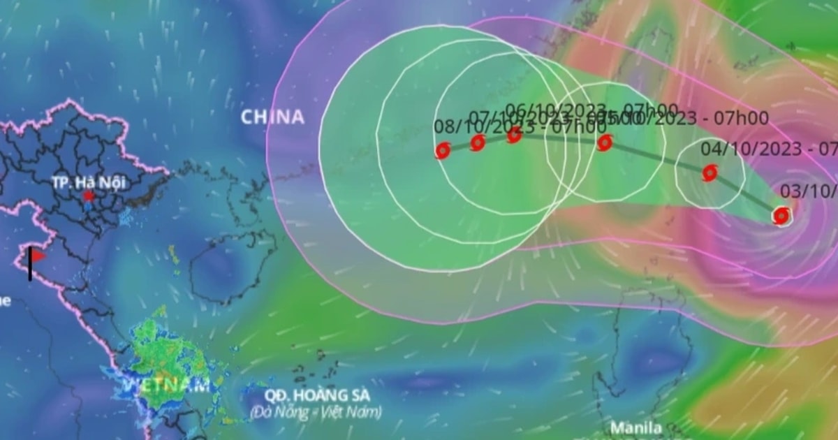 Bão Koinu mạnh cấp 15 áp sát Biển Đông